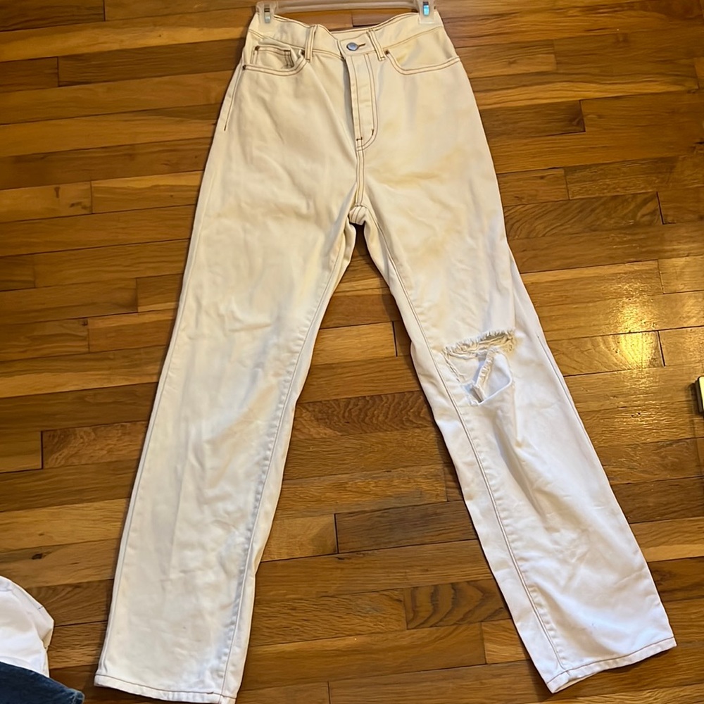 BDG Loose straight cream jeans size 27
